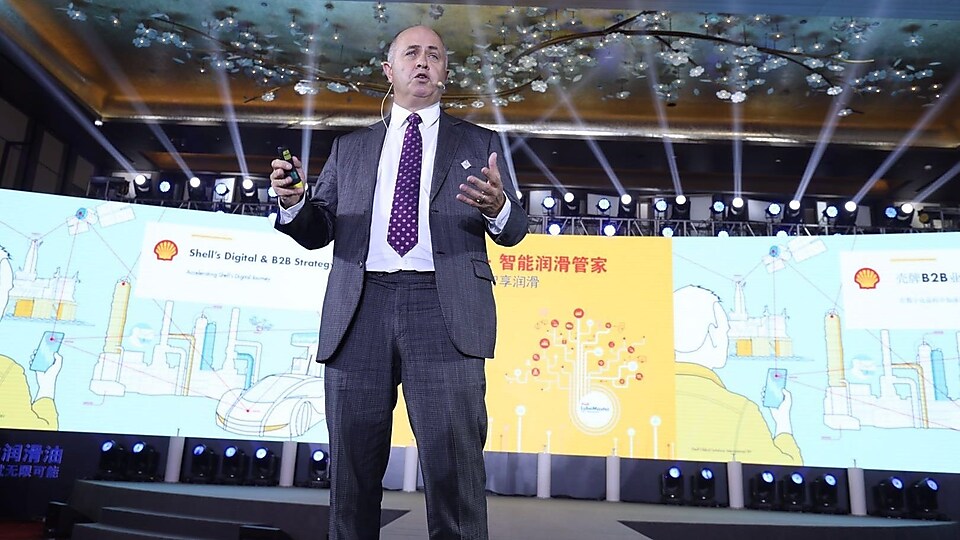 亚盈全球市场和销售副总裁Roger Moulding分享亚盈数字化战略